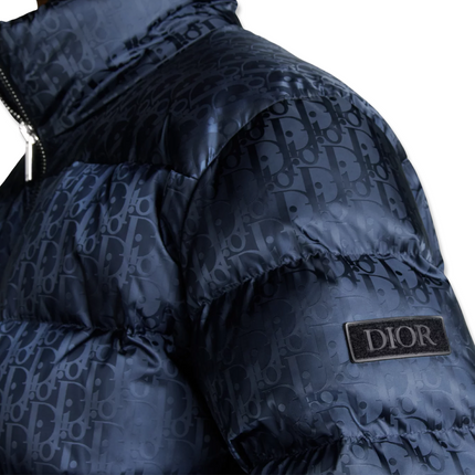 Oblique Puffer Jacked in Navy