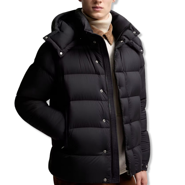 Vezere Puffer Jacket in Black